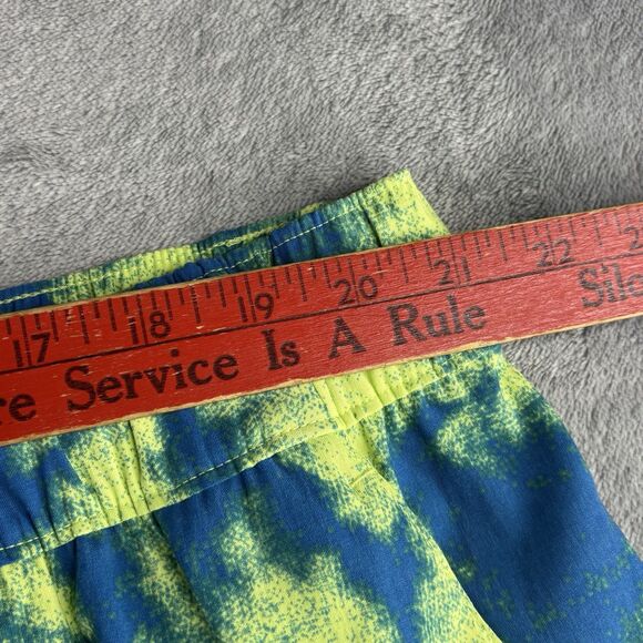 The North Face Shorts Womens XXL Green Dye Printed Class V Quick Dry New $50 - Picture 15 of 16